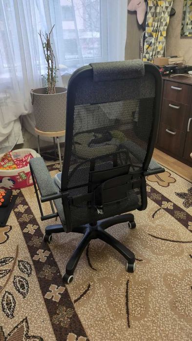 Компьютерное кресло Zeta