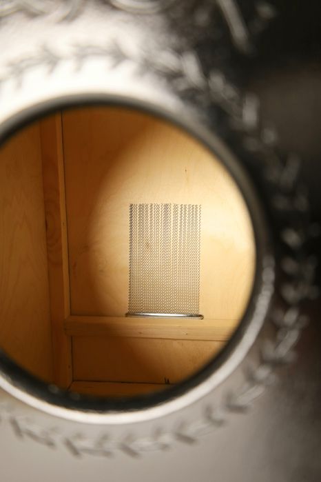 Кахон, барабан, перкуссия.