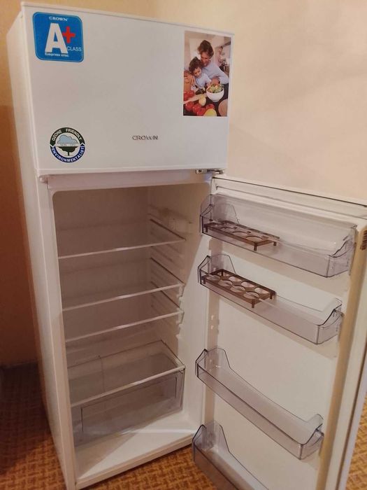 Хладилник почти нов