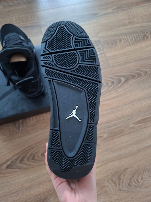 Jordan 4 black cat