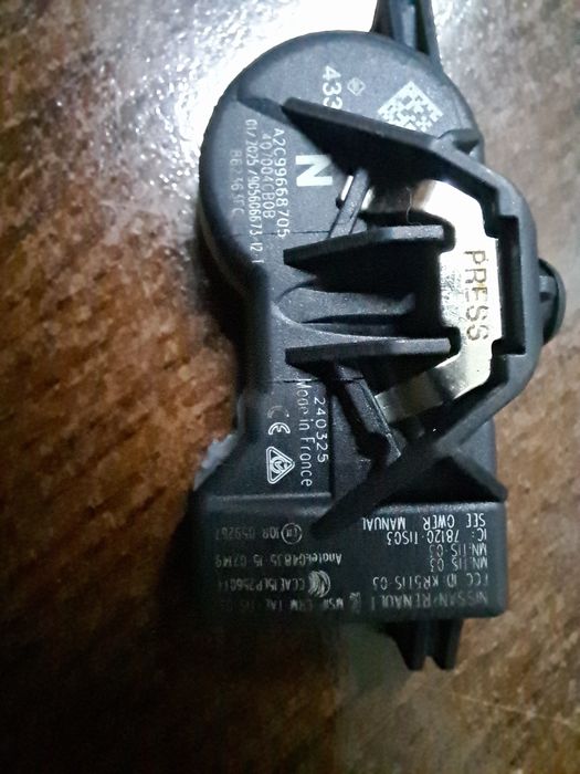 Set 4 senzori presiune roti TPMS Renault 407004CB0B / A2C99668705