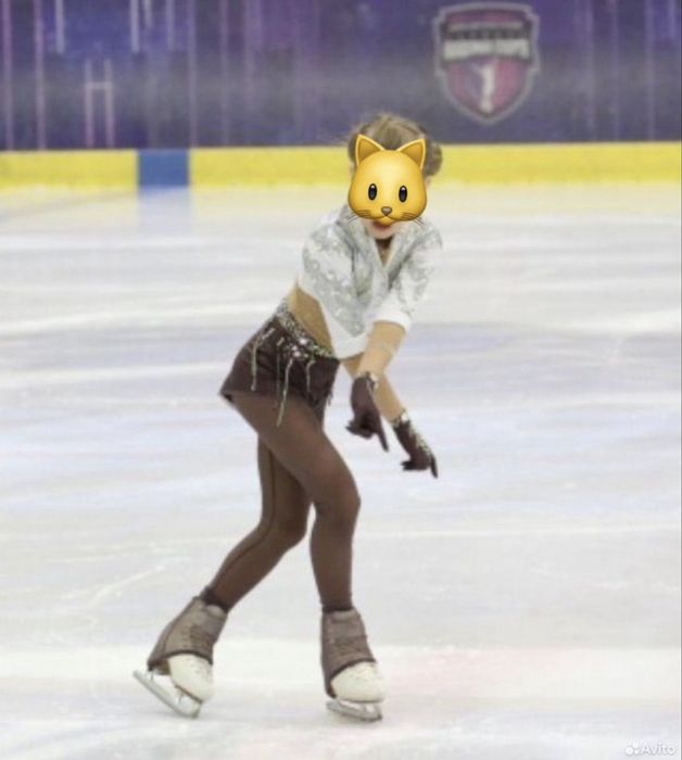 Костюм для фигурного катания