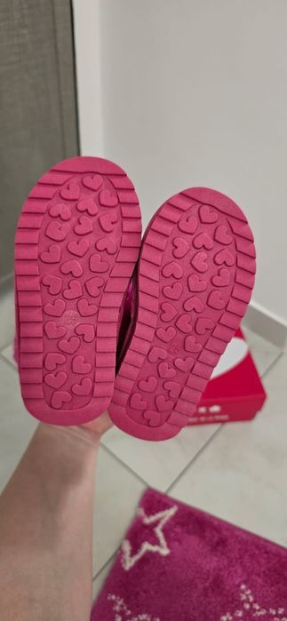 Ghete îmblănite fete fuchsia mărimea 25 (interior 13,8 cm)