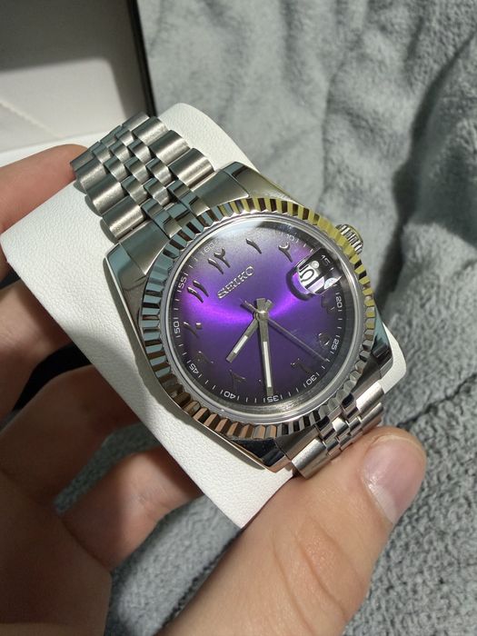 Часовник Seiko Custom