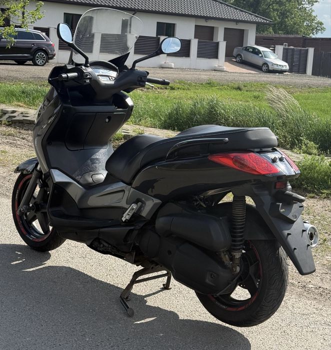 Yamaha x max 125 cat B
