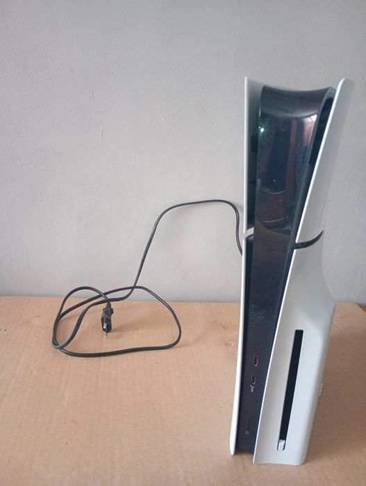 Плейстейшън 5 Slim