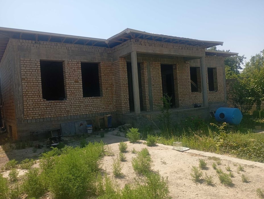 Uchaska sotiladi srochna yana kelishamiz