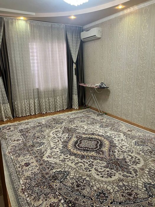 Kadesheva bozor yonida kvartira ijaraga beriladi