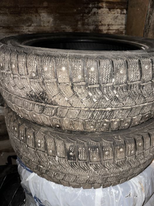 Комплект зимних шин R16 205/60 Viatti