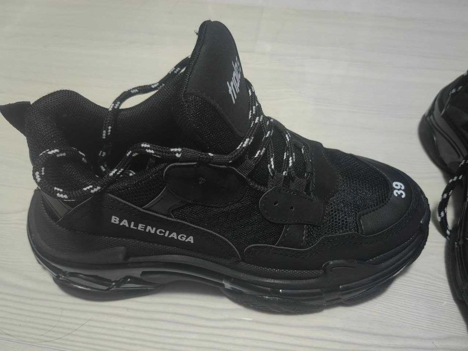 Sneackers Balenciaga Triple S