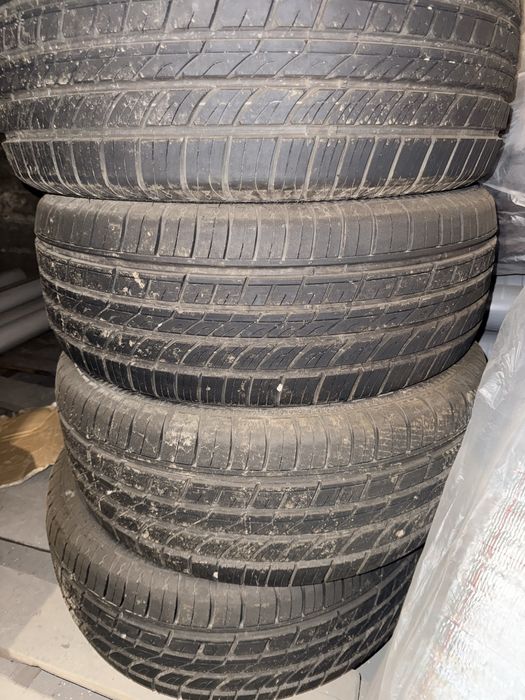Продам шины 265/60 R18