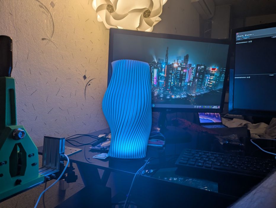LED Лампа - RGB цветове