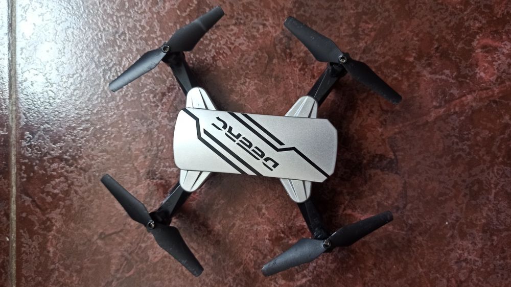 Vând Dronă Deerc D20