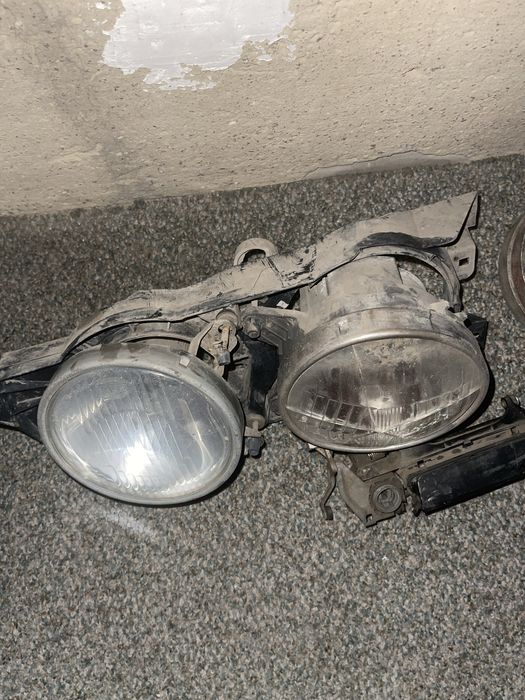 Продам фары от е34, хелла стекло