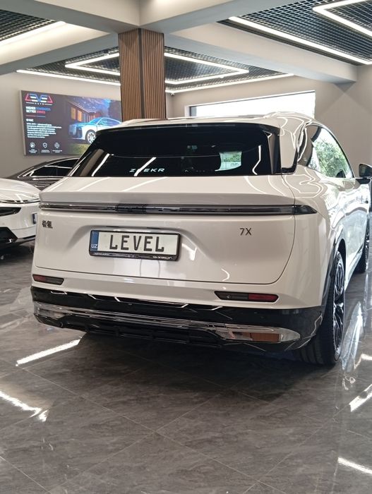 Zeekr 7X (Full Pozitsiya) — 103 kWh | Level Avtosalonida Tayyor!