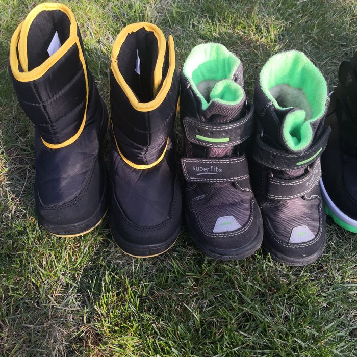 Детски обувки 15 броя с номера 25 и 26