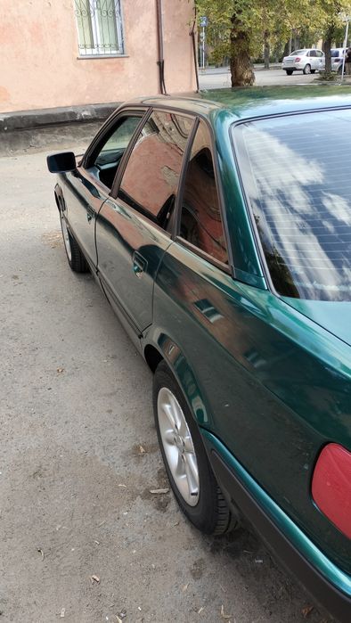 Продам Ауди 80 б4