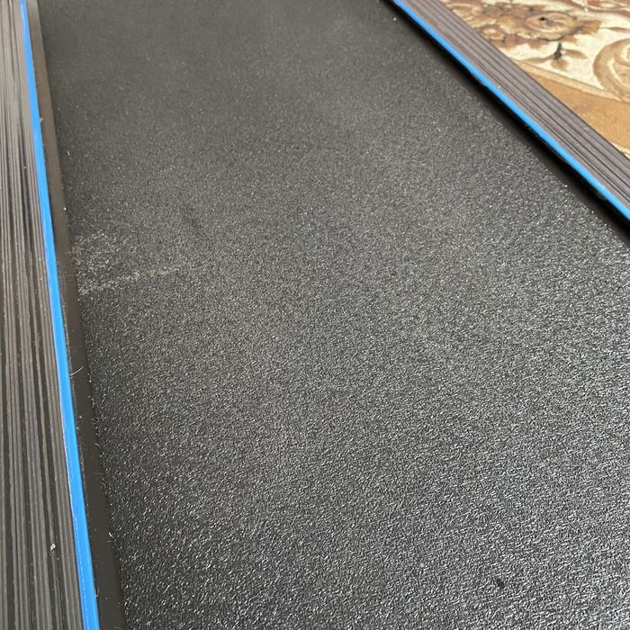 Продам беговую дорожку