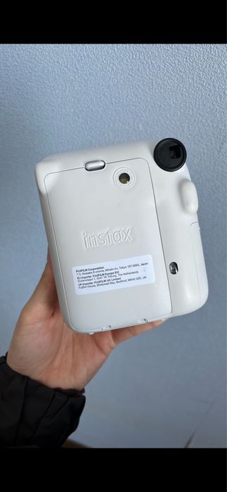 продаю свой  Fujifilm Instax Mini 12