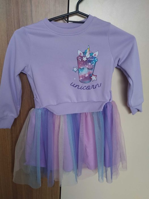 Детски рокли и маратонки