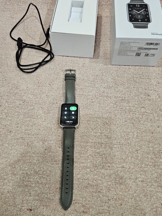 Продаются смарт часы Huawei watch fit 2
