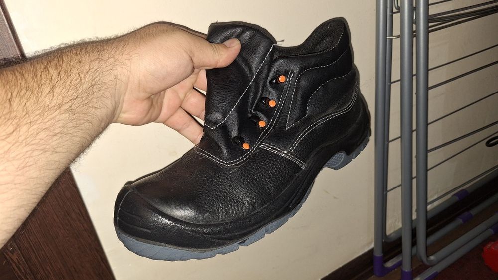 Спец обуви 41,размеры