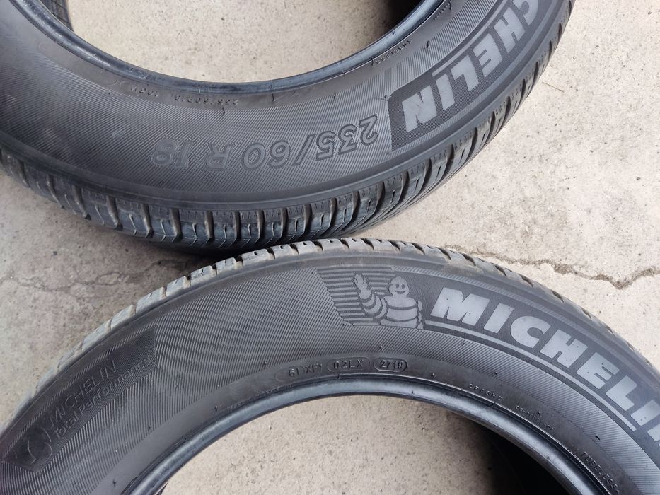 235 60 18 Всесвзонни Michelin
