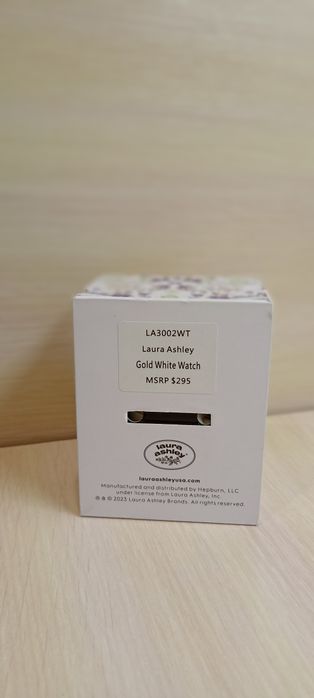 Часы laura Ashley