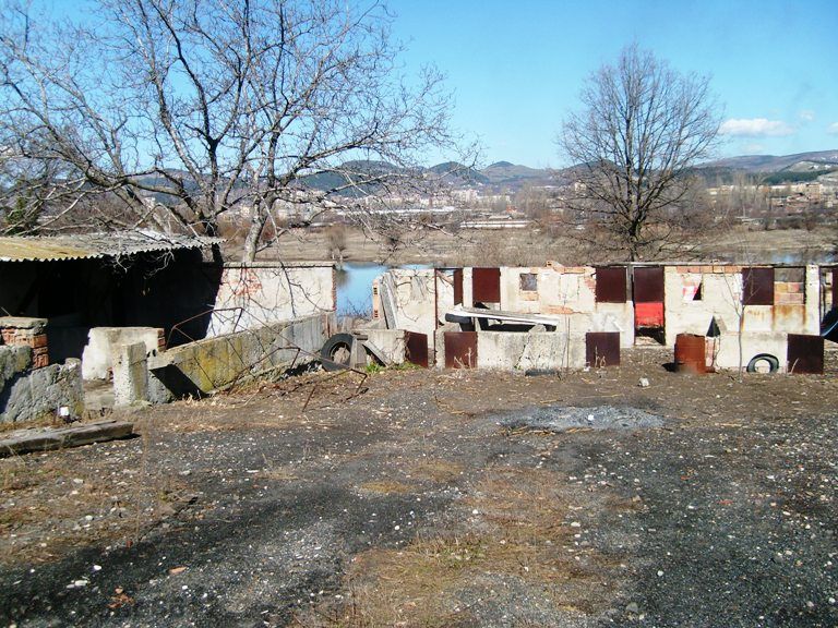 Продава се Промишлена сграда в Кърджали, Веселчане - 2000 кв.м за 21 €/кв.м - Снимка #11