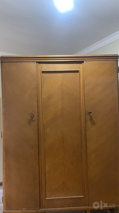 Продается шкаф! Дешево!