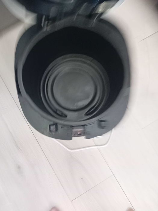 Friteuza Tefal Mega FR480015, XXL, 2100 W, 3.3L, temperatura ajustabila 150-190°C, filtru mirosuri neplacute, alb/gri