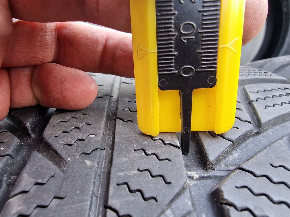 Anvelope 225/50R17 marca Bridgestone, M+S, DOT 2019