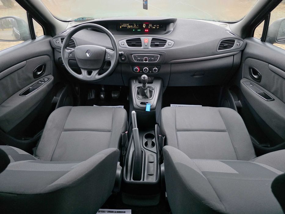 Renault Scenic 2011 1.5 dCi 95 CP euro 5 / RATE fara avans
