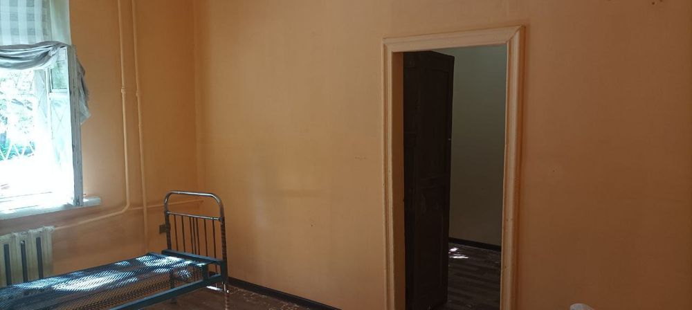 Продаю 2 ком 1 этаж Шампанское завод  квартира малогобаритка