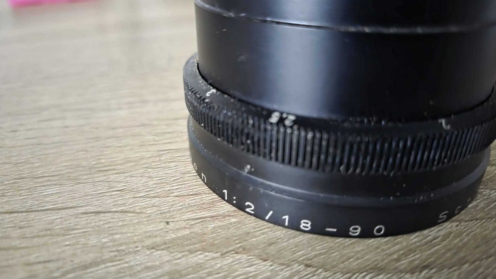 Obiectiv Schneider‑Kreuznach Variogon 18–90 mm f/2.0 – obiectiv cinema 16 mm – rar, C‑mount