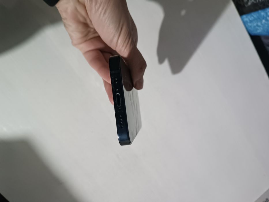 Продам iPhone 12 mini