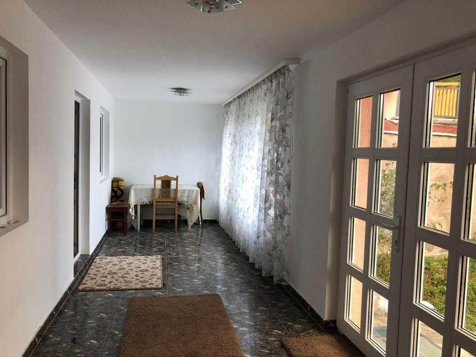 Vând Casa locuibila și teren intravilan(1000 mp)