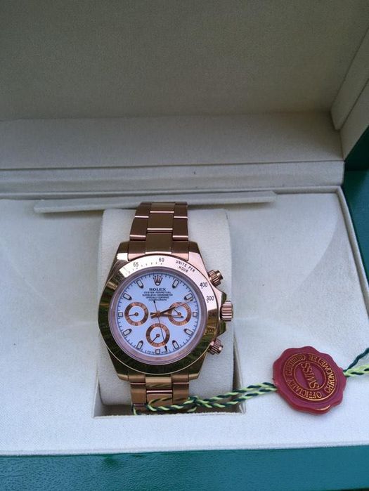 Rolex Daytona Cosmograph Automatic Mexanika chasi soat watch sotiladi