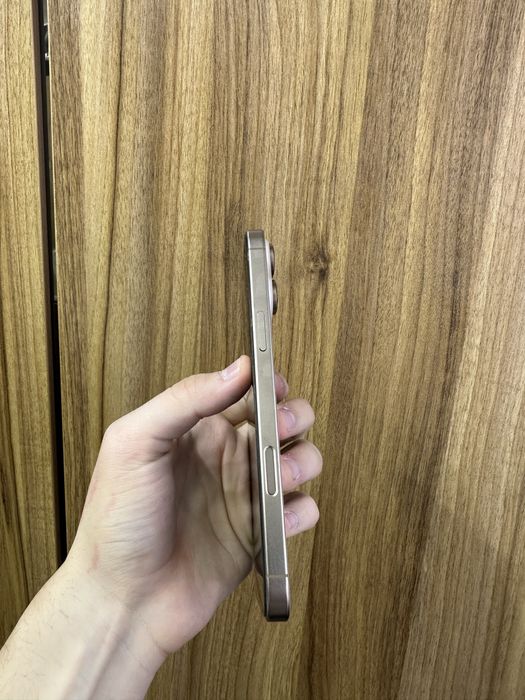 Iphone 16 pro max desert 256 gb 100 % 168 sikl