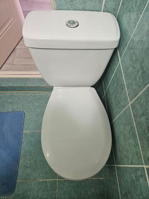 Продаётся унитаз