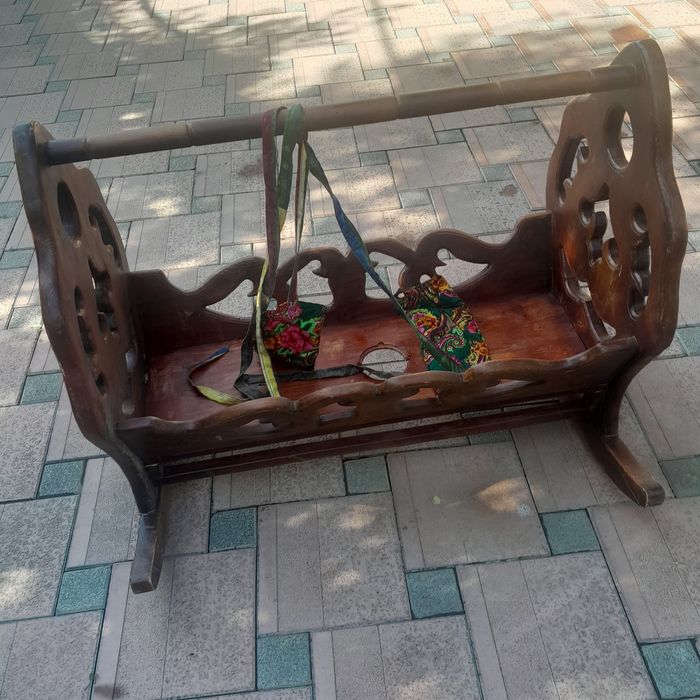 Бесік сатылады . Жаңа қолданбаған.