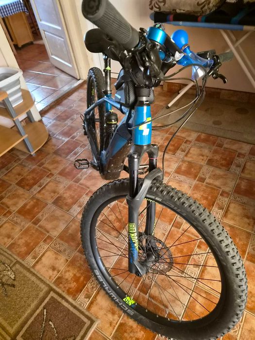 Bicicleta Electrica CUBE 27.5