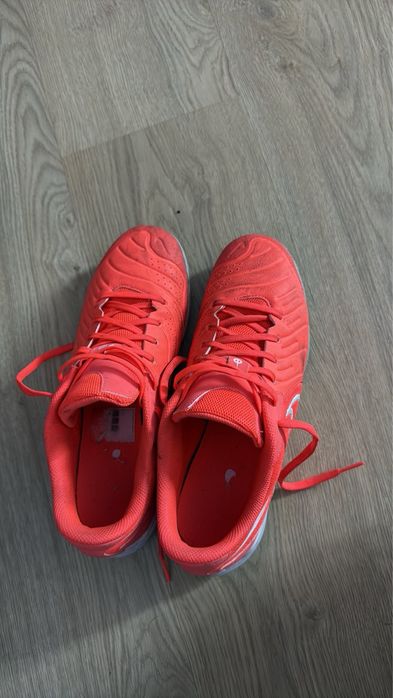 Стоножки найк нови!