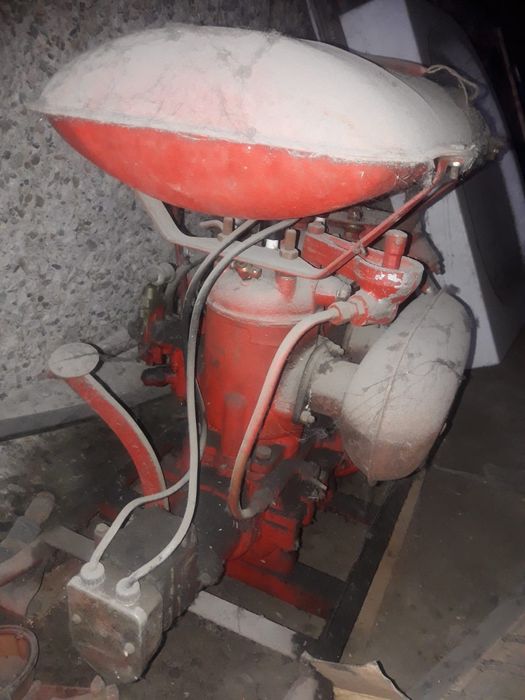 Помпа бензиновая