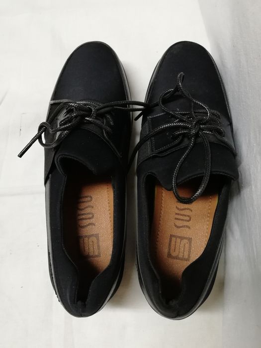 Продам  туфли  разные.,