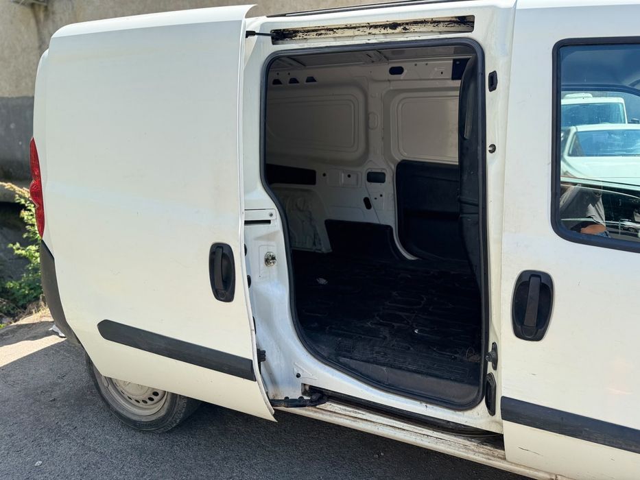 Autoutilitara Opel Combo 1.3 CDTI
