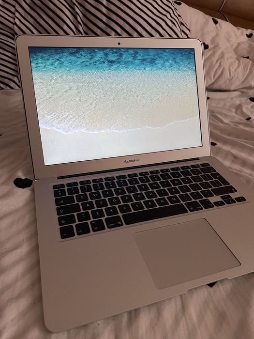 MacBook Air 13” Early 2014