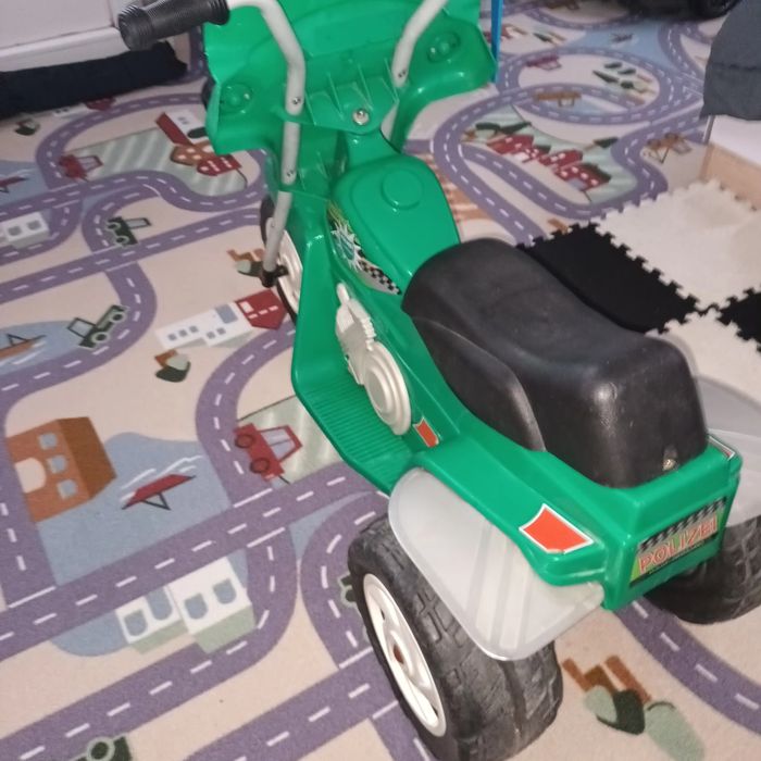 Моторче детско  на ботерия