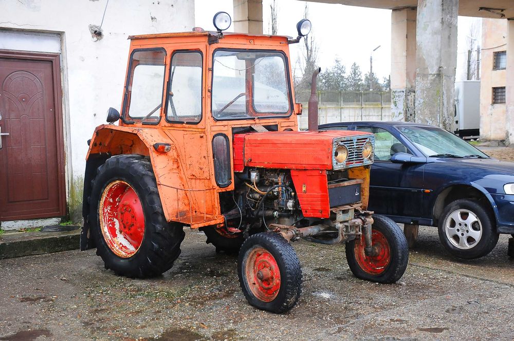 Tractor UTB L445 Leut Legumicol 45 CP 3 cilindri + utilaje gradinarit