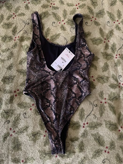 Продам новый купальник Zara